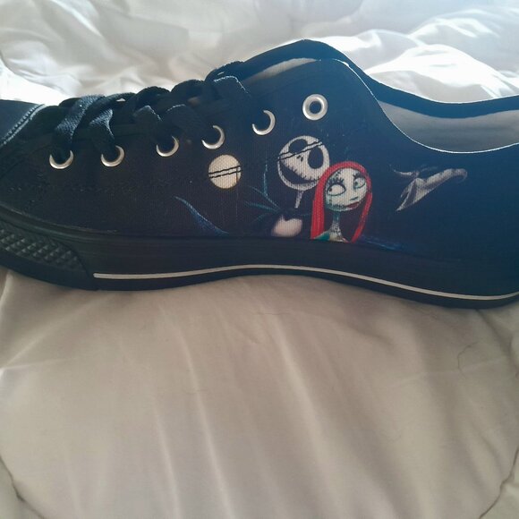 Women's Nightmare before Christmas shoes size 8 - Picture 1 of 5